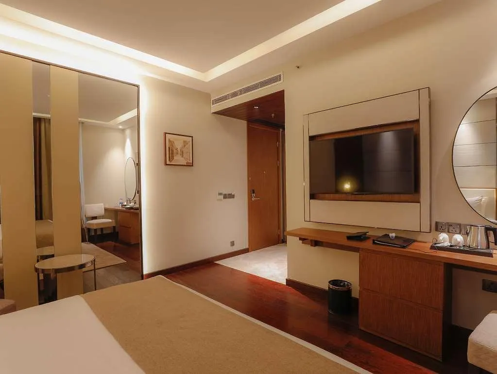 ****  Best Western Plus Maya - Luxury Collection Hotel Dhaka Bangladesh